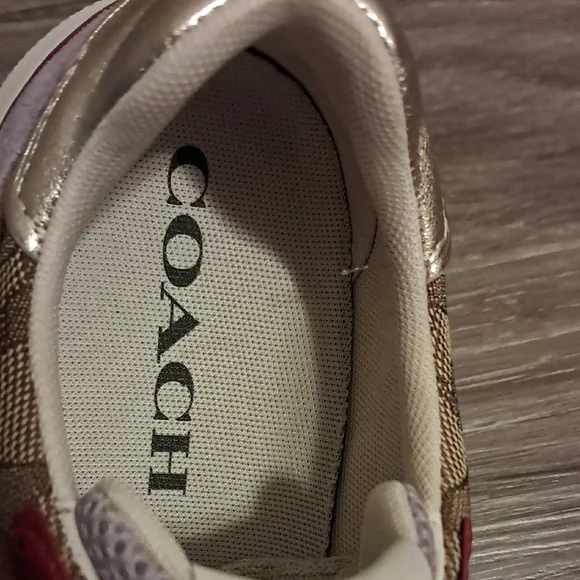 Coach Sneakers Women Size 7 New Never Worn (Nice) - Picture 13 of 16